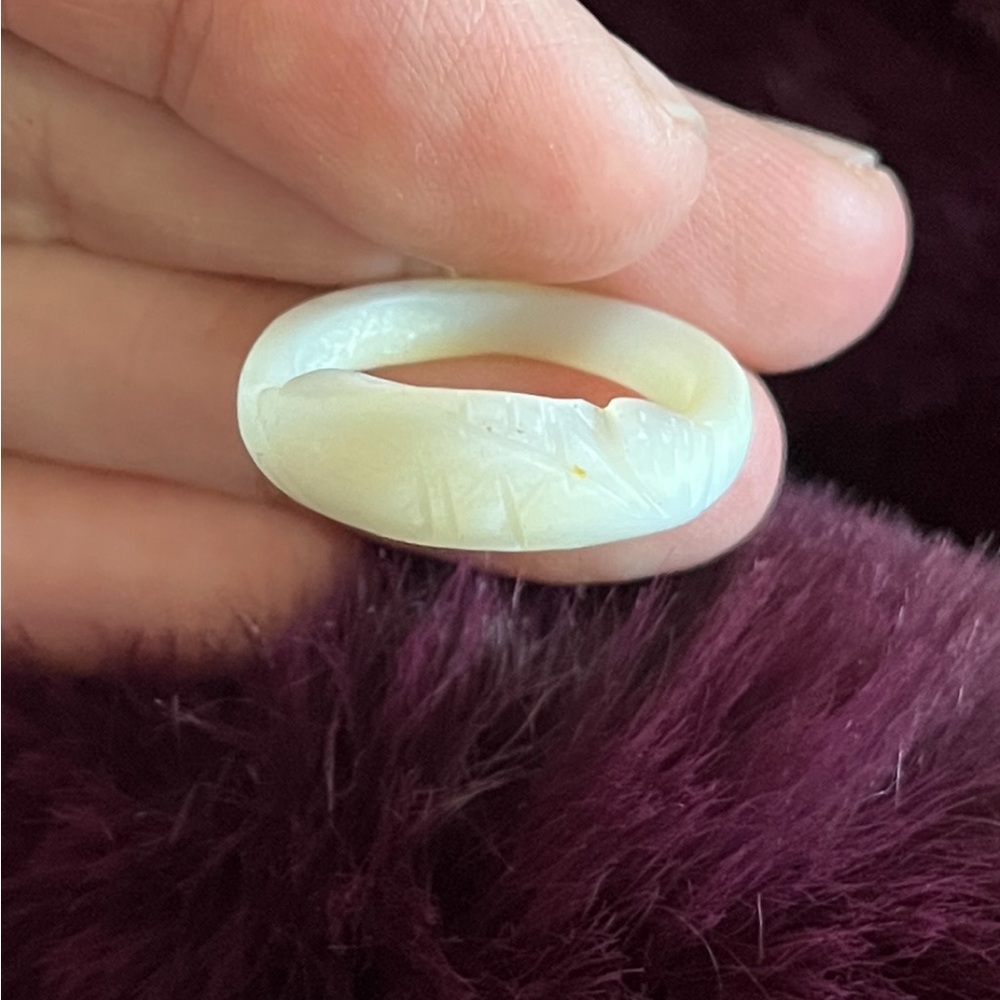Mother of Pearl Ring FISH Carved Shell Vintage Artisan Hand Made Jewelry Boho S